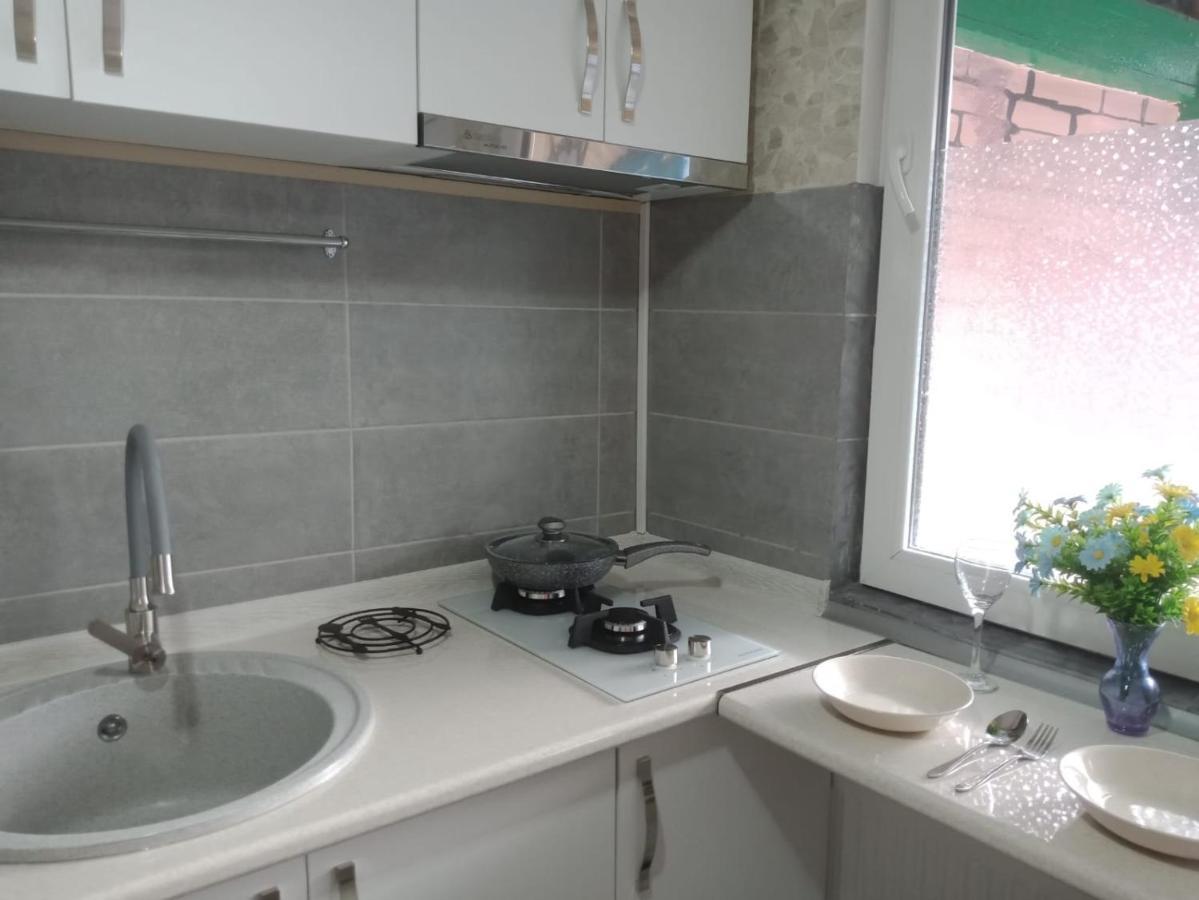 Kacharava Apartments Tbilisi Buitenkant foto