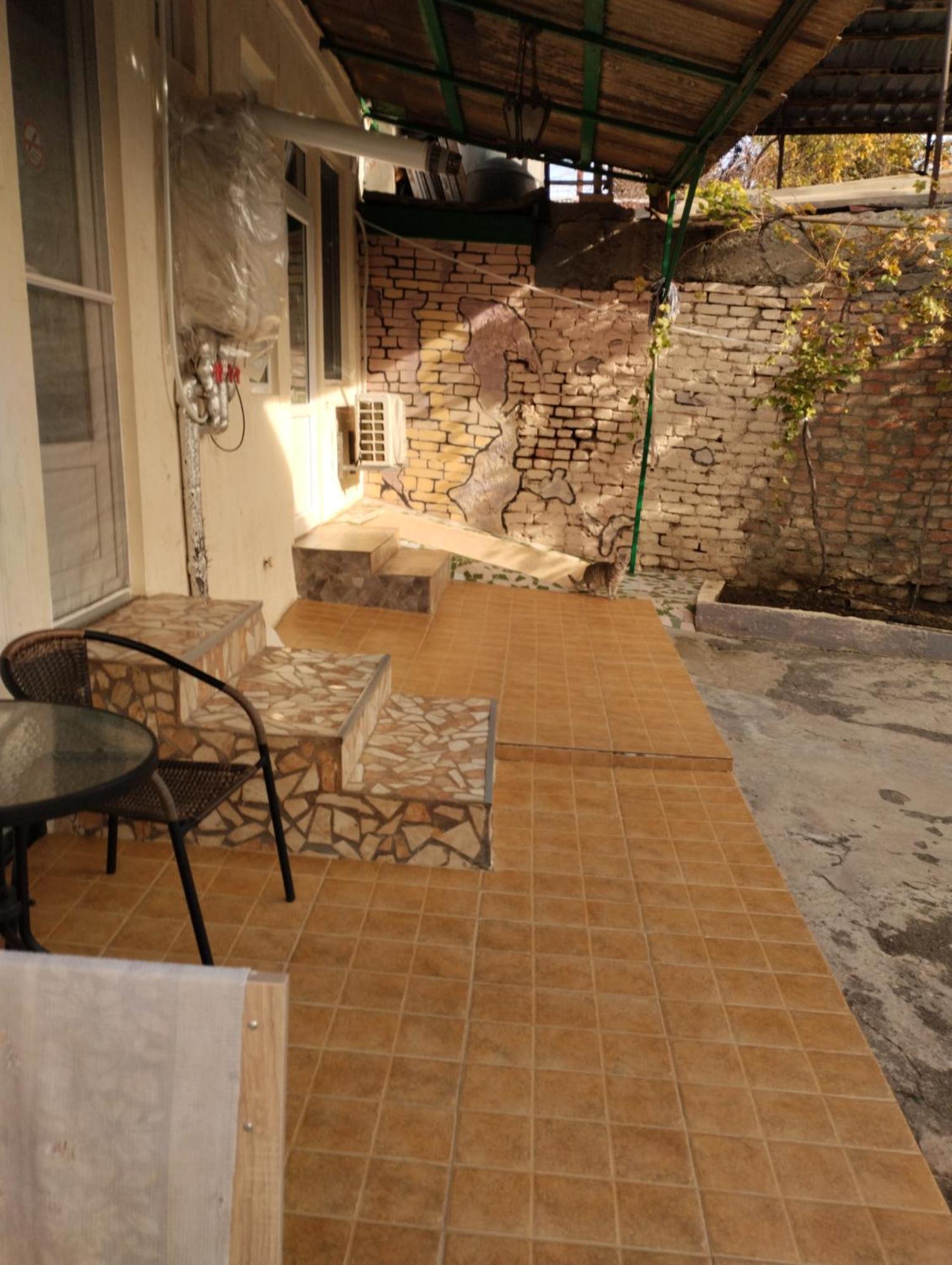 Kacharava Apartments Tbilisi Buitenkant foto
