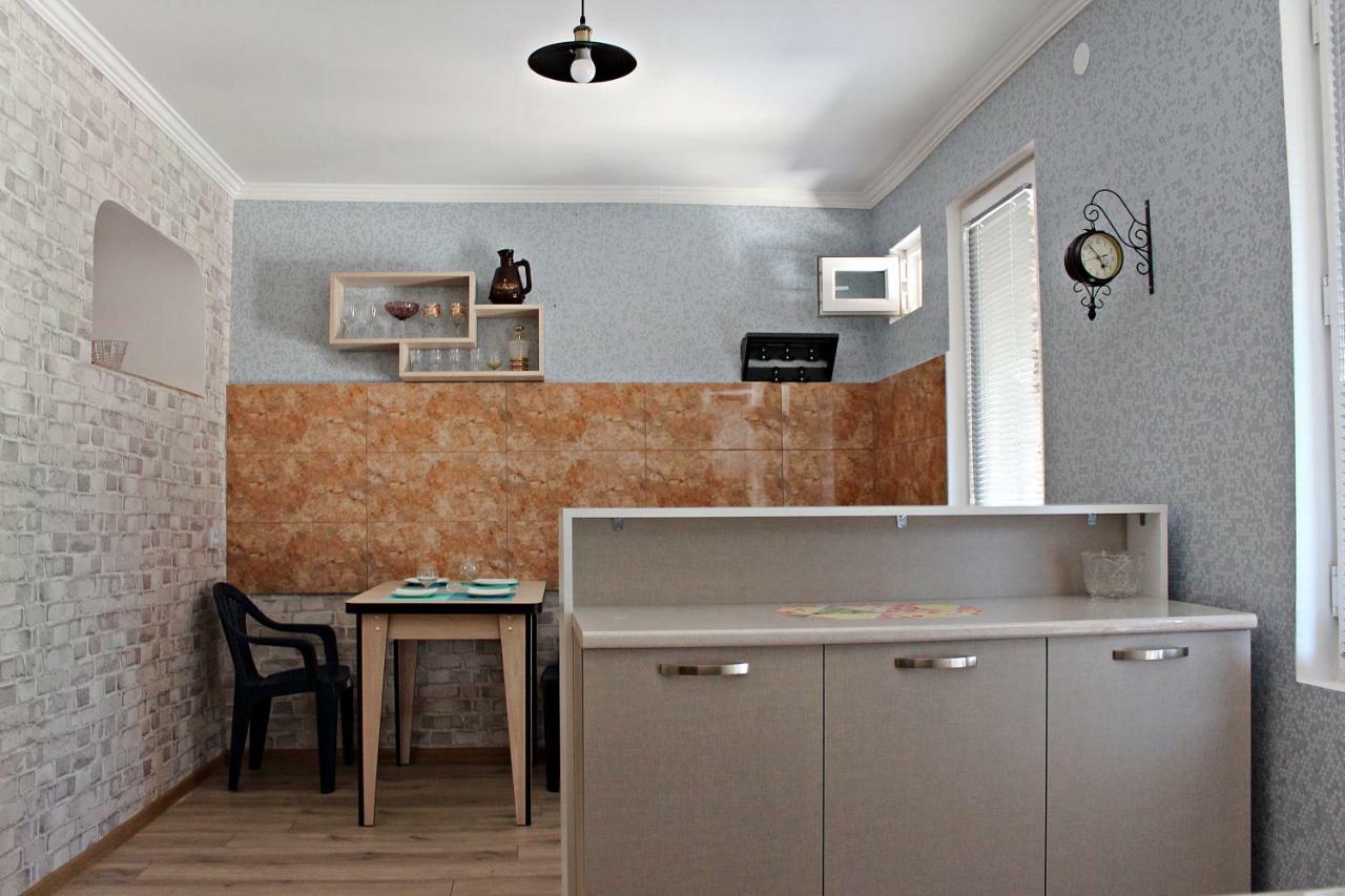 Kacharava Apartments Tbilisi Buitenkant foto